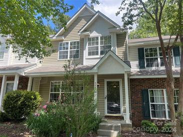 Photo one of 5837 Cougar Ln Charlotte NC 28269 | MLS 4132187