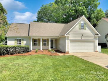 Photo one of 6728 Sweetfield Dr Charlotte NC 28269 | MLS 4132361