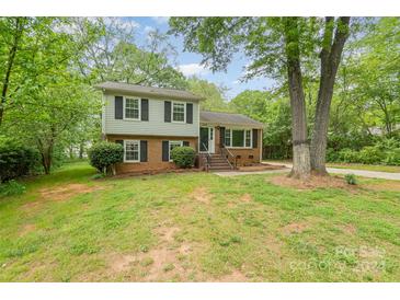 Photo one of 5200 Delivau Dr Charlotte NC 28215 | MLS 4133099