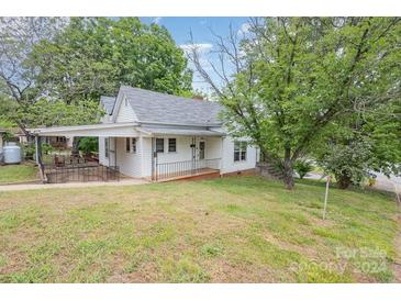 Photo one of 205 20Th Sw Ave Hickory NC 28602 | MLS 4134286