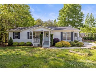 Photo one of 7704 Webbs Rd Denver NC 28037 | MLS 4134385