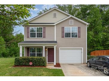 Photo one of 9428 Quilting Bee Ln Charlotte NC 28216 | MLS 4134573