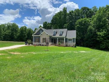 Photo one of 121 Peacehaven Pl # 14 Statesville NC 28625 | MLS 4135203