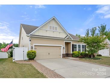 Photo one of 315 Nouvelle Dr Matthews NC 28104 | MLS 4135398