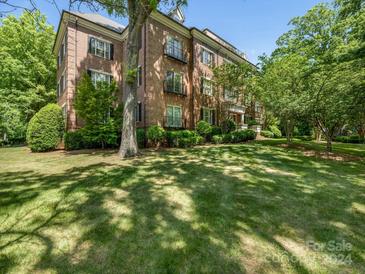 Photo one of 960 Queens Rd Charlotte NC 28207 | MLS 4135596