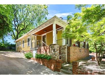 Photo one of 235 W Kingston Ave Charlotte NC 28203 | MLS 4135745