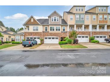 Photo one of 623 Sunfish Ln Fort Mill SC 29708 | MLS 4137457