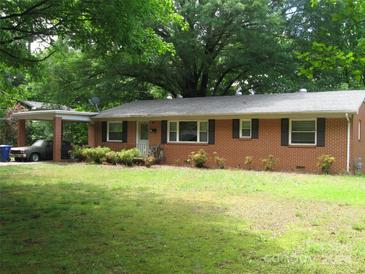 Photo one of 407 Glenwood Dr Mooresville NC 28115 | MLS 4140929