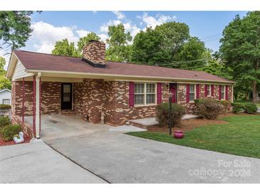 Photo one of 5020 Maplecrest Dr Gastonia NC 28056 | MLS 4152751