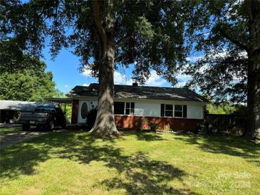 Photo one of 2206 5Th St Hickory NC 28601 | MLS 4153542