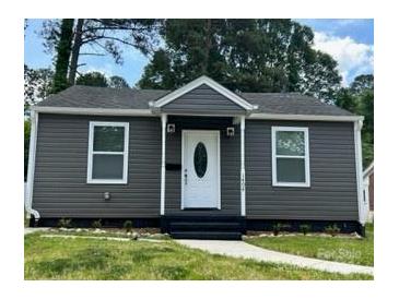 Photo one of 1404 Lineberger Ave Gastonia NC 28052 | MLS 4154119