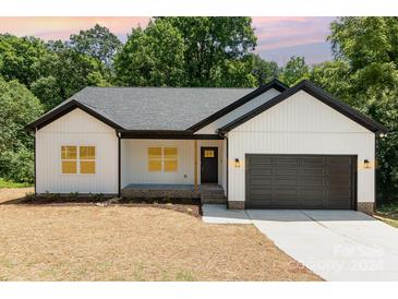 Photo one of 619 Berkshire Dr Statesville NC 28677 | MLS 4159453