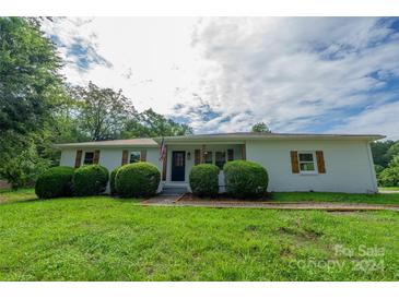 Photo one of 7508 Hambright Rd Huntersville NC 28078 | MLS 4161258