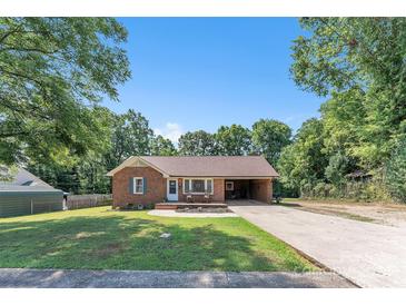 Photo one of 116 E Parkwood St Stanley NC 28164 | MLS 4161549