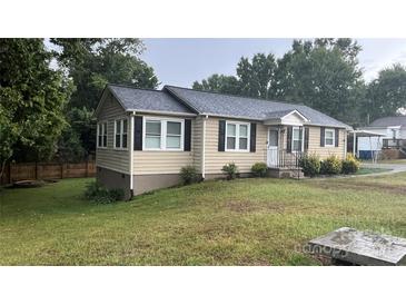 Photo one of 2225 4Th Ave Hickory NC 28601 | MLS 4163447