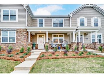 Photo one of 4034 Cheyney Park Dr Charlotte NC 28269 | MLS 4168270