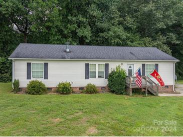 Photo one of 864 Sunbeam Dr Lincolnton NC 28092 | MLS 4170609