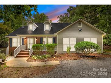 Photo one of 6915 Live Oaks Ln Waxhaw NC 28173 | MLS 4170625