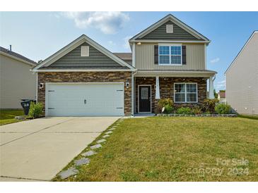 Photo one of 2215 Apple Glen Ln Charlotte NC 28269 | MLS 4181219