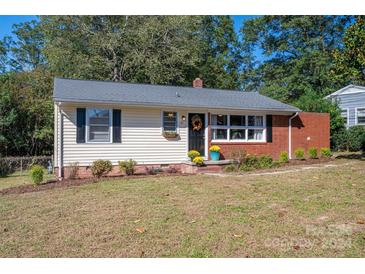 Photo one of 811 Laurel Ln Gastonia NC 28054 | MLS 4185514