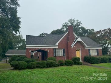 Photo one of 116 W Stevens Dr Kershaw SC 29067 | MLS 4187467