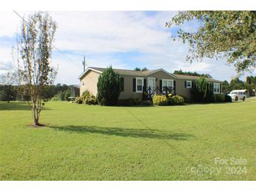 Photo one of 21 Fess Little Rd Taylorsville NC 28681 | MLS 4188363