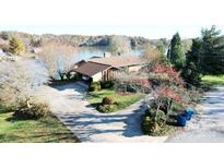 Lakefront home with spacious yard and private driveway at 121 48Th Ne Ave, Hickory, NC 28601