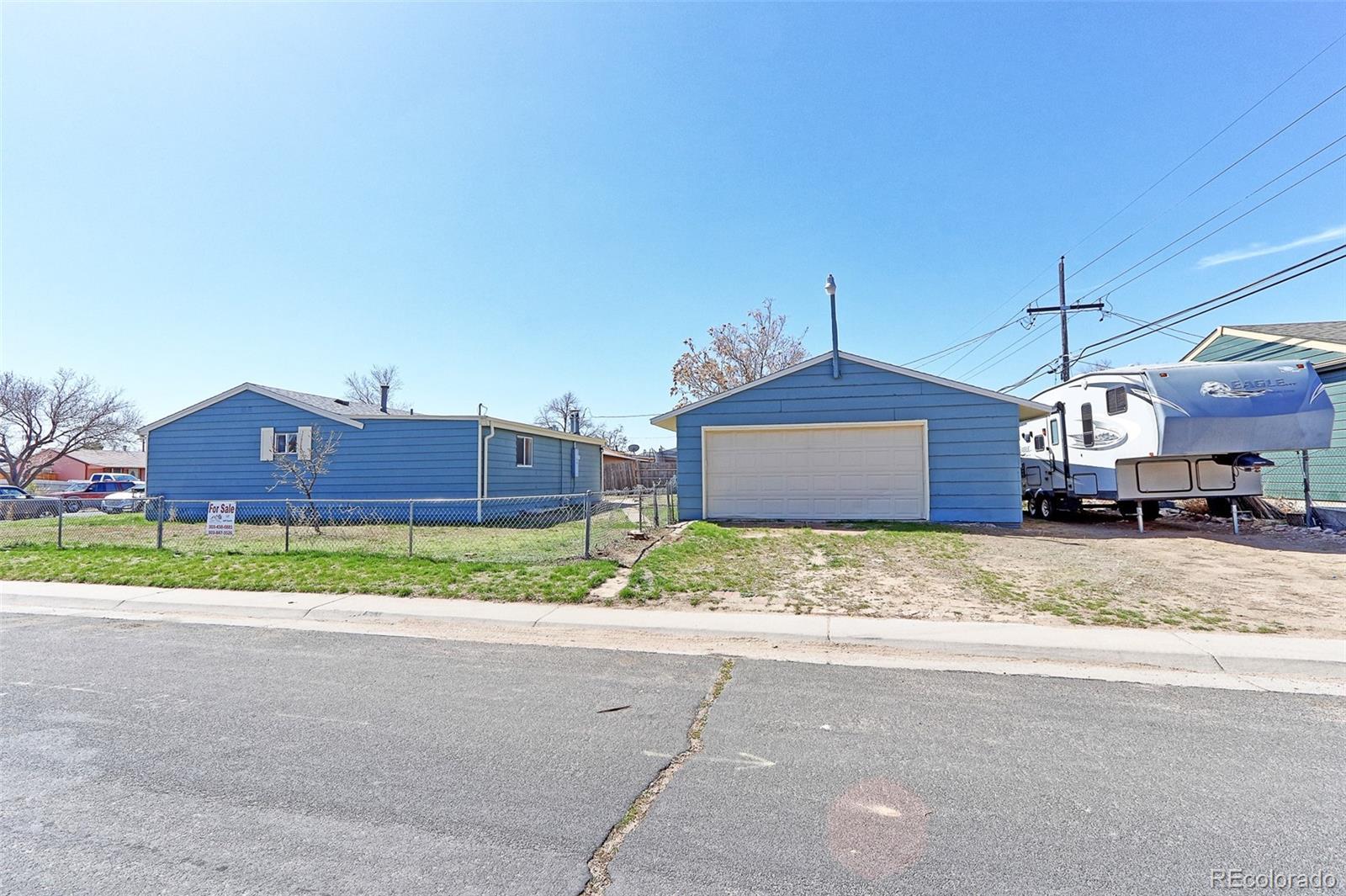 Photo one of 7821 Idlewild St Commerce City CO 80022 | MLS 2416557