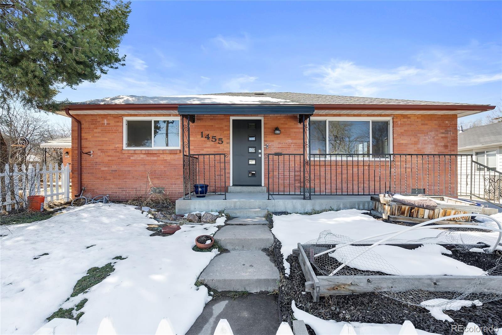 Photo one of 1455 Holly St Denver CO 80220 | MLS 3042864