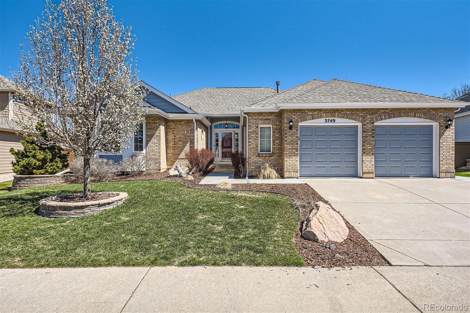 Photo one of 3749 Mallard Dr Highlands Ranch CO 80126 | MLS 4565349