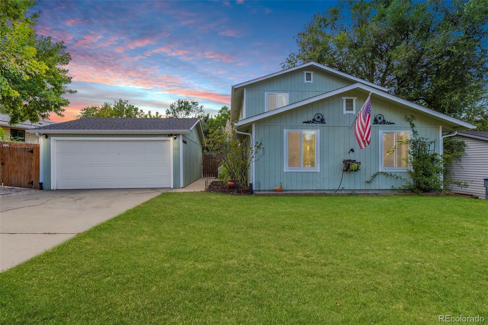 Photo one of 927 Quartz Ct Longmont CO 80504 | MLS 4581170