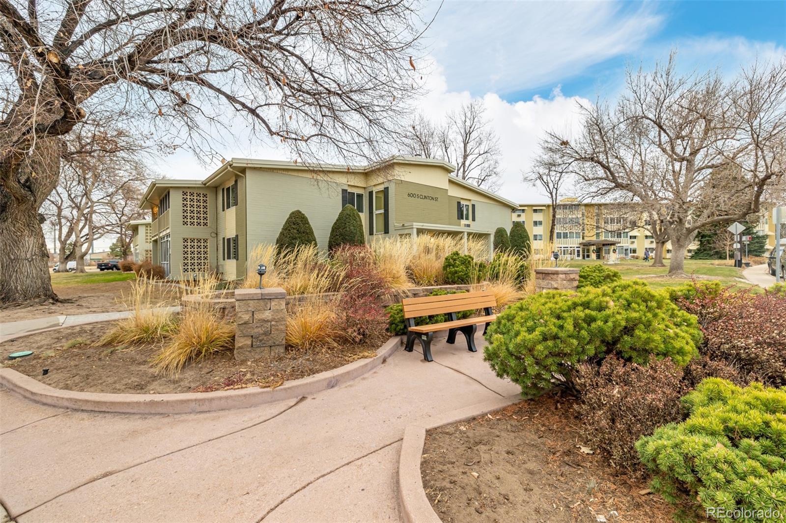 Photo one of 600 S Clinton St # 1A Denver CO 80247 | MLS 5223204