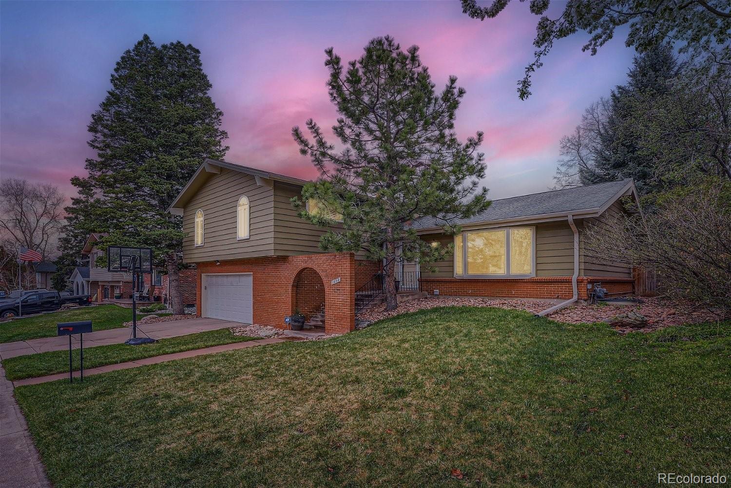 Photo one of 7652 E Nassau Ave Denver CO 80237 | MLS 5314590