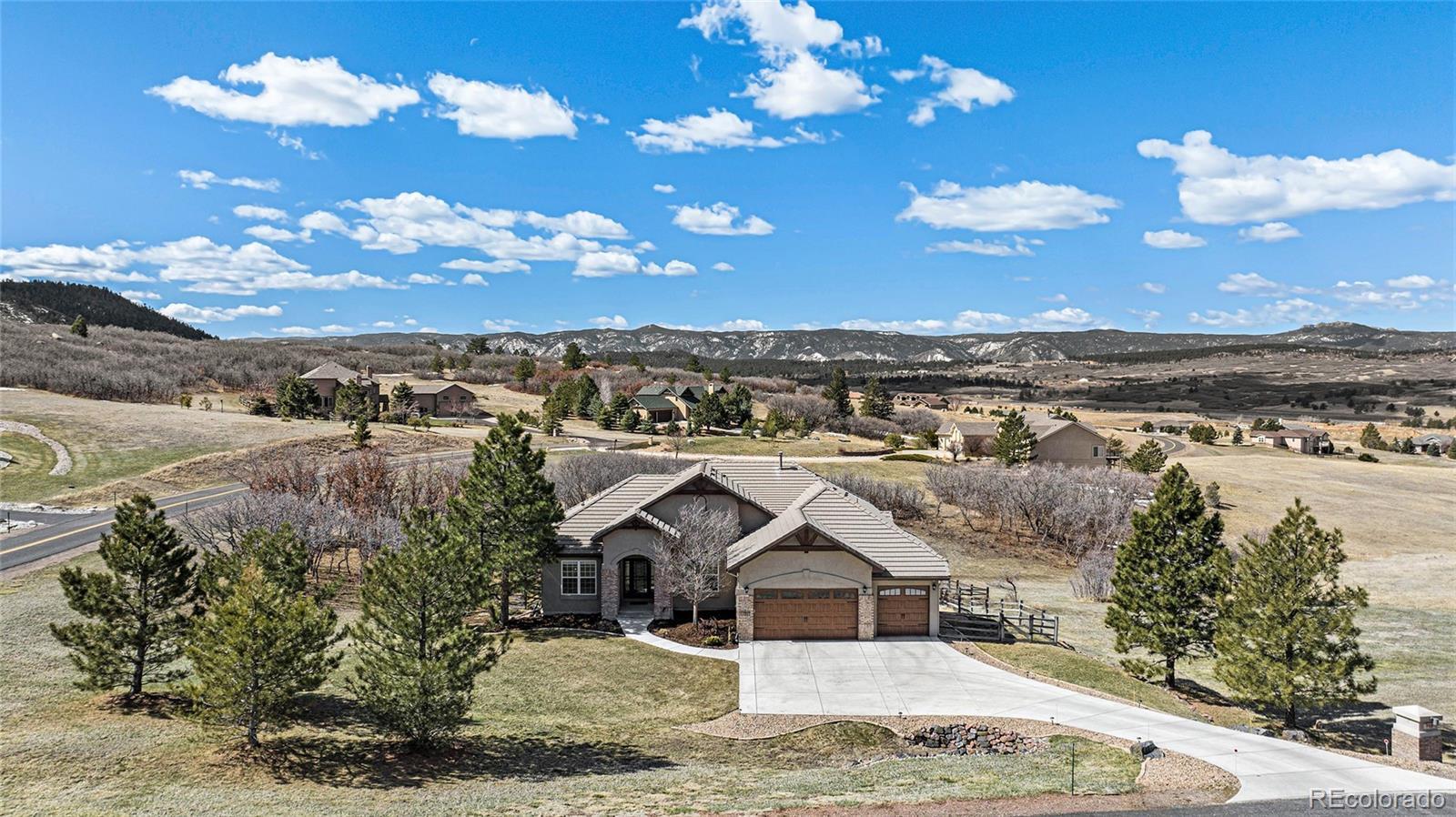 Photo one of 356 Young Cir Castle Rock CO 80104 | MLS 5538294