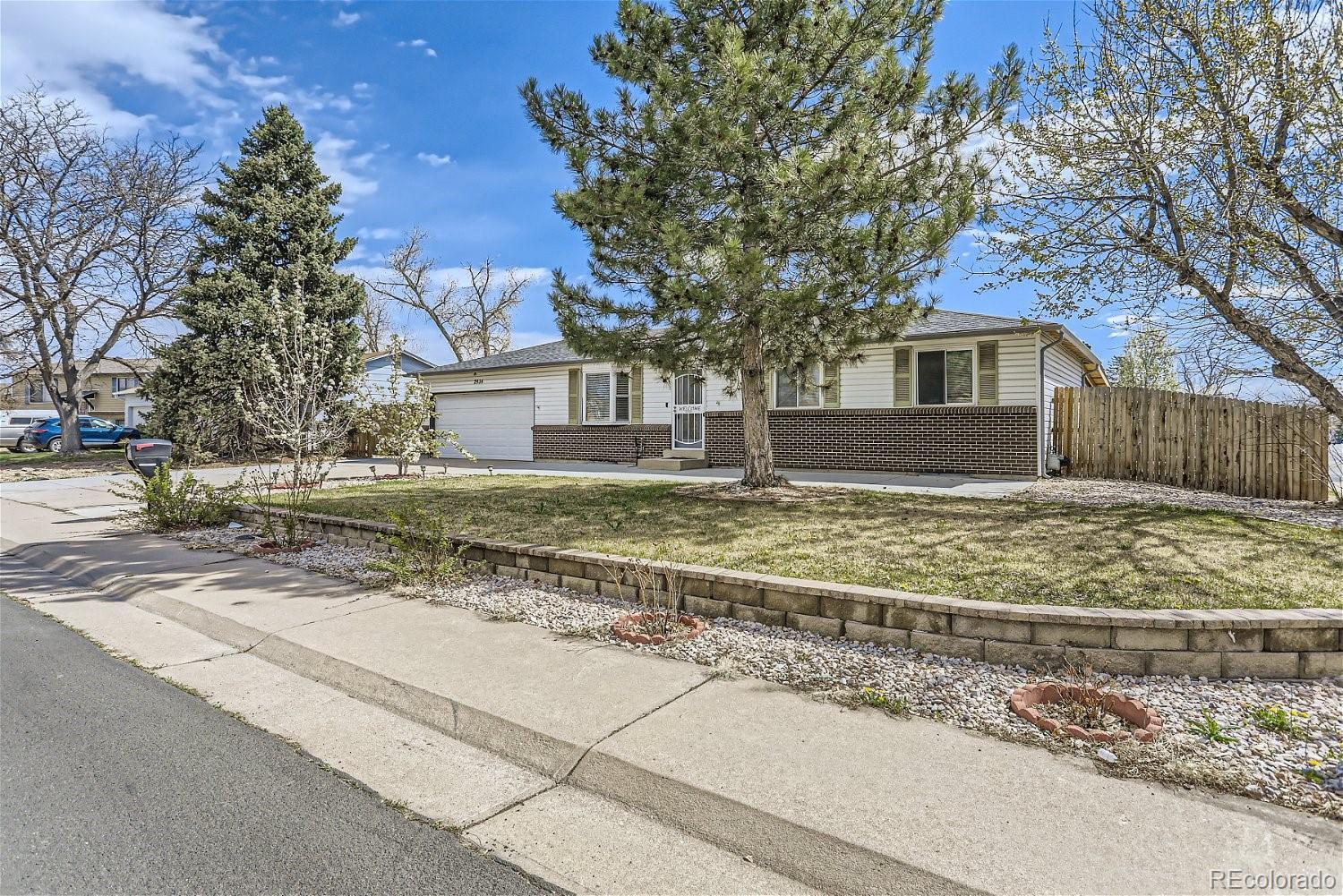 Photo one of 2934 S Granby St Aurora CO 80014 | MLS 6489045