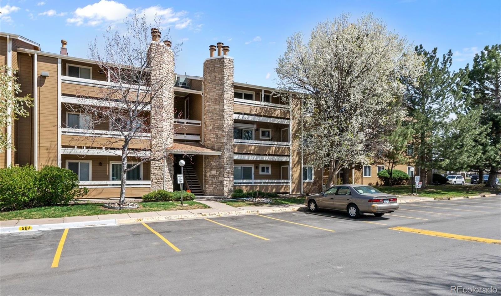 Photo one of 1074 S Dearborn St # 307 Aurora CO 80012 | MLS 6676949