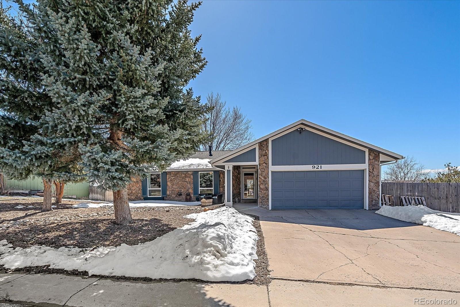 Photo one of 921 Mountain View Dr Castle Rock CO 80104 | MLS 7228173