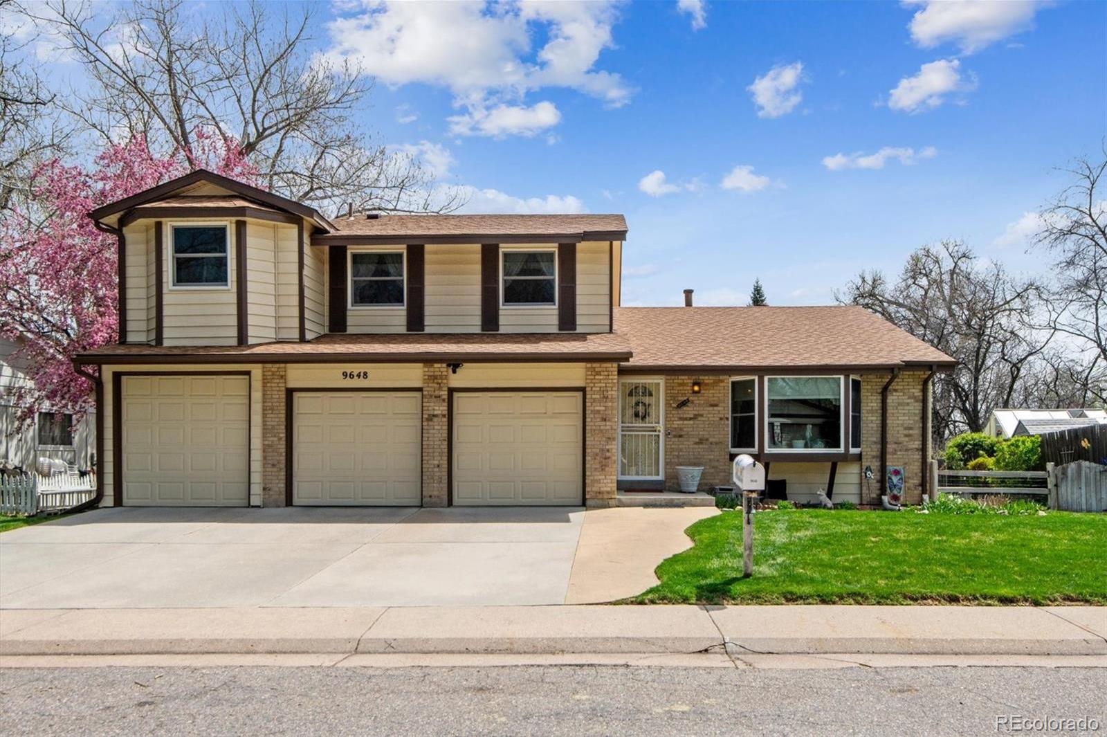 Photo one of 9648 W 74Th Pl Arvada CO 80005 | MLS 8402470