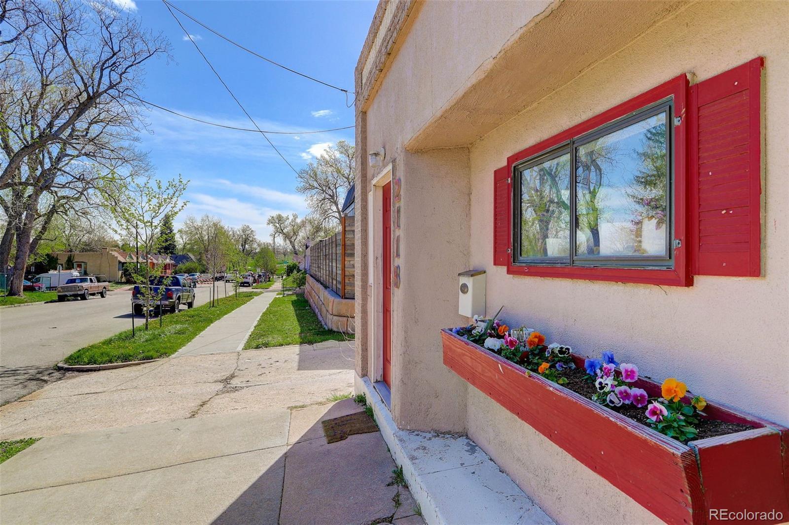 Photo one of 2118 E 25Th Ave Denver CO 80205 | MLS 8740421