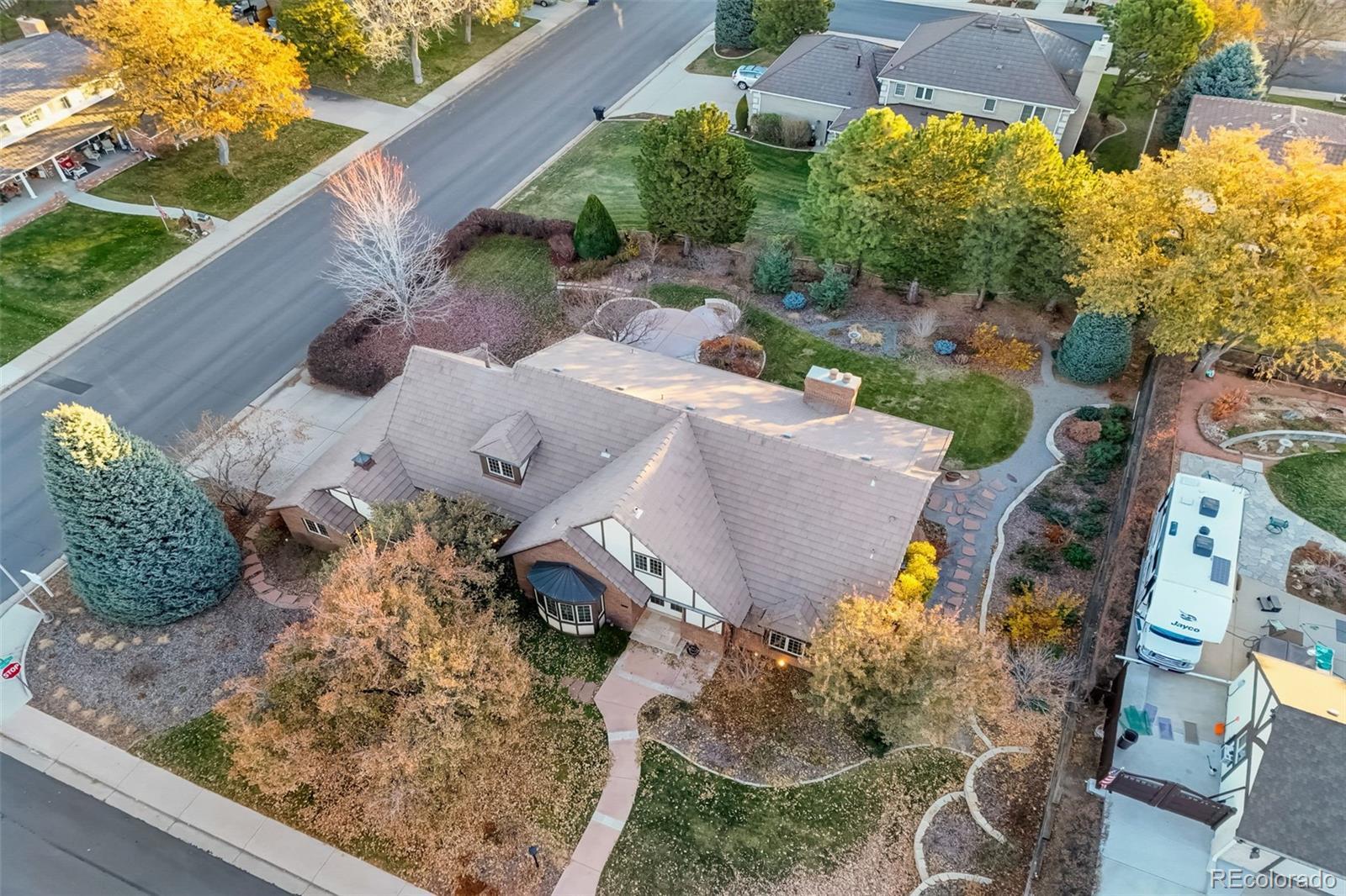 Photo one of 3902 S Chase Way Denver CO 80235 | MLS 8787998