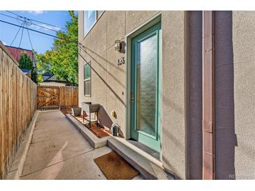 Photo one of 1883 Vine St # 106 Denver CO 80206 | MLS 4516244