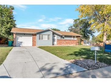 Photo one of 601 S Quentin St Aurora CO 80012 | MLS 4550851