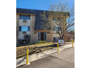 Photo one of 234 S Brentwood St # 105 Lakewood CO 80226 | MLS 8541171