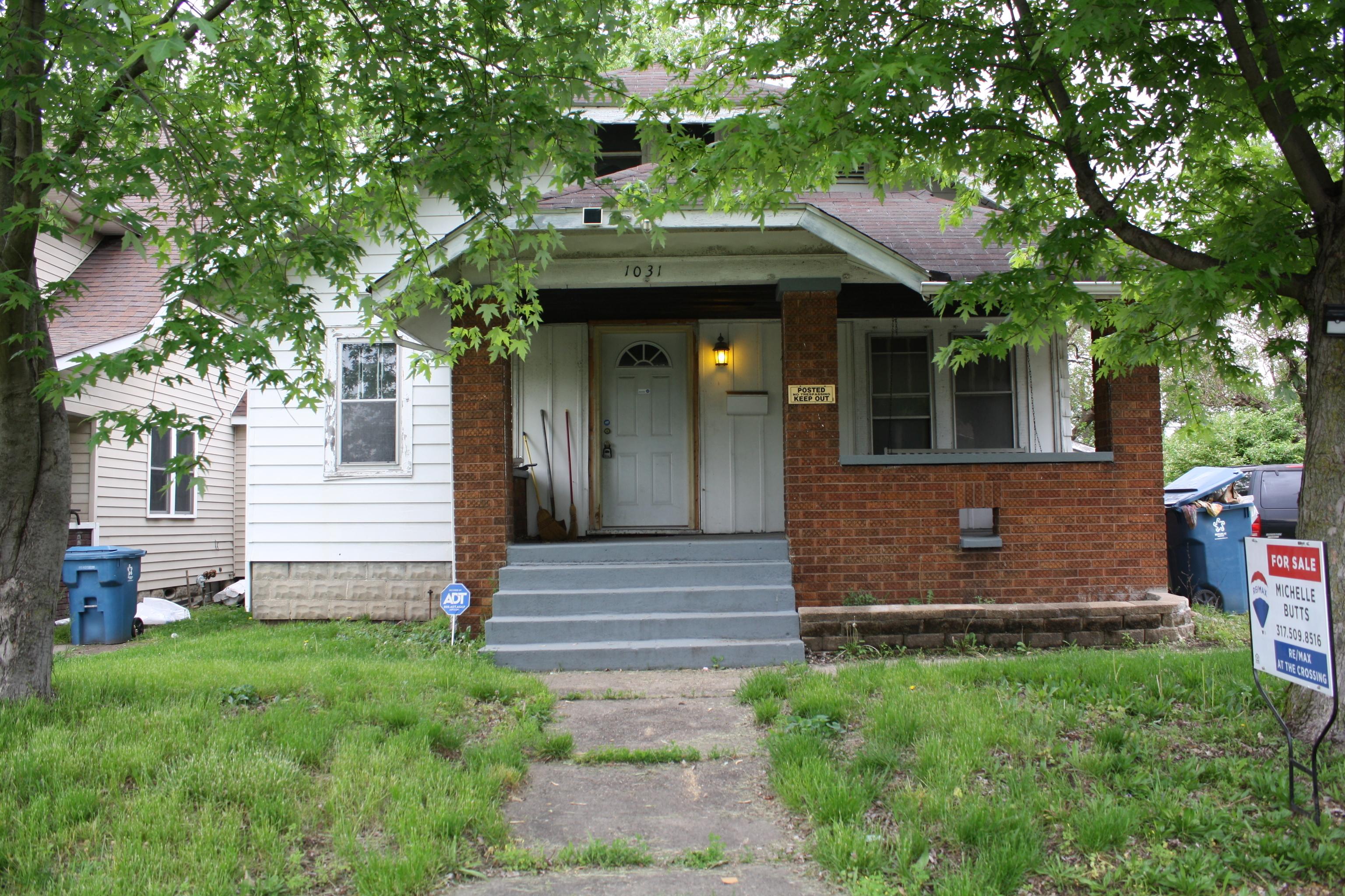 Photo one of 1031 Blaine Ave Indianapolis IN 46221 | MLS 21919975