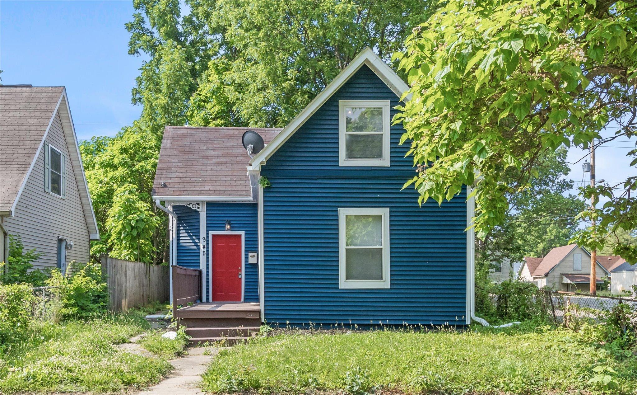 Photo one of 945 Eugene St Indianapolis IN 46208 | MLS 21926899