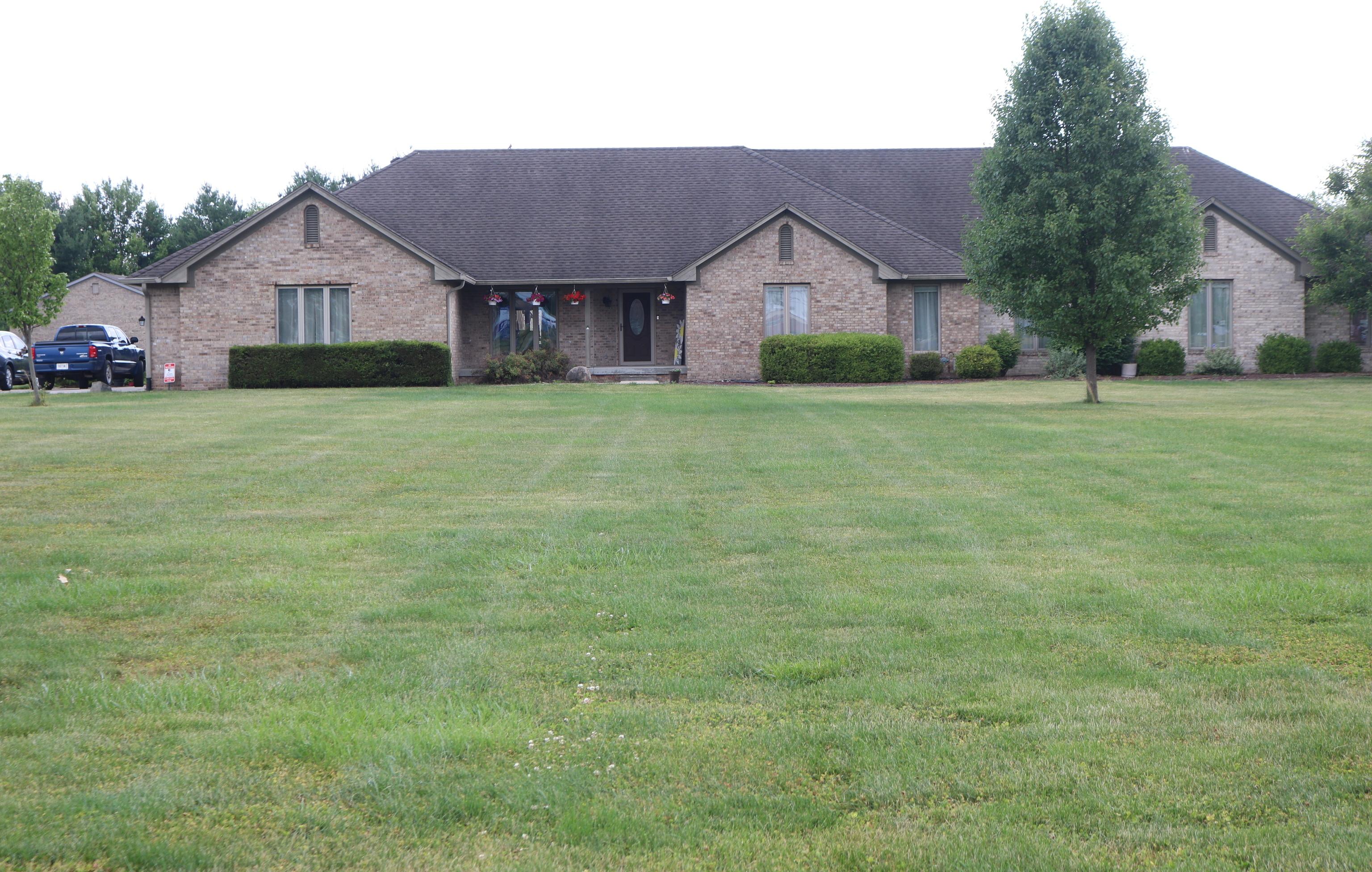 Photo one of 8151 E Southport Rd Indianapolis IN 46259 | MLS 21928386