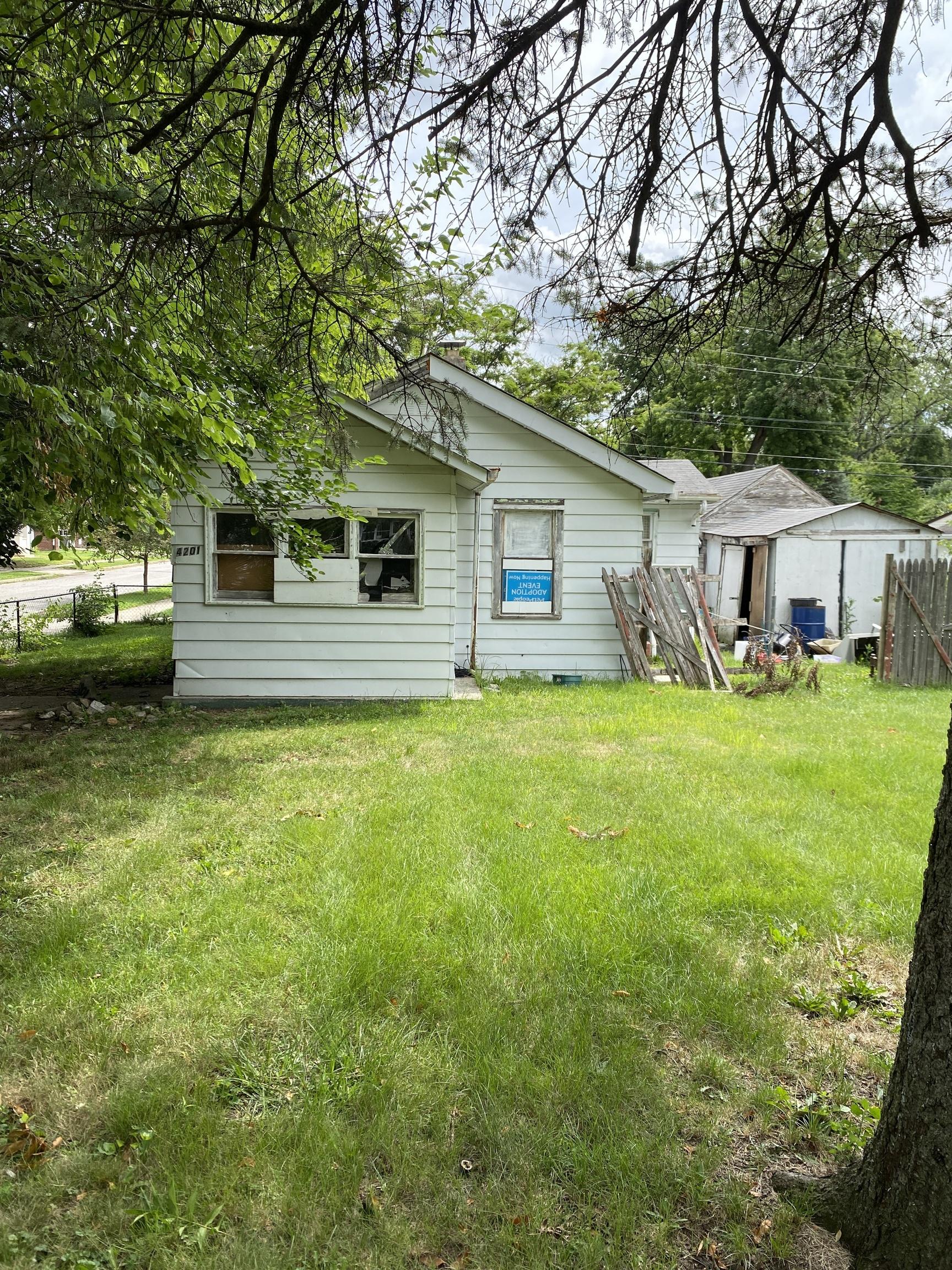 Photo one of 4201 Bowman Ave Indianapolis IN 46227 | MLS 21939980