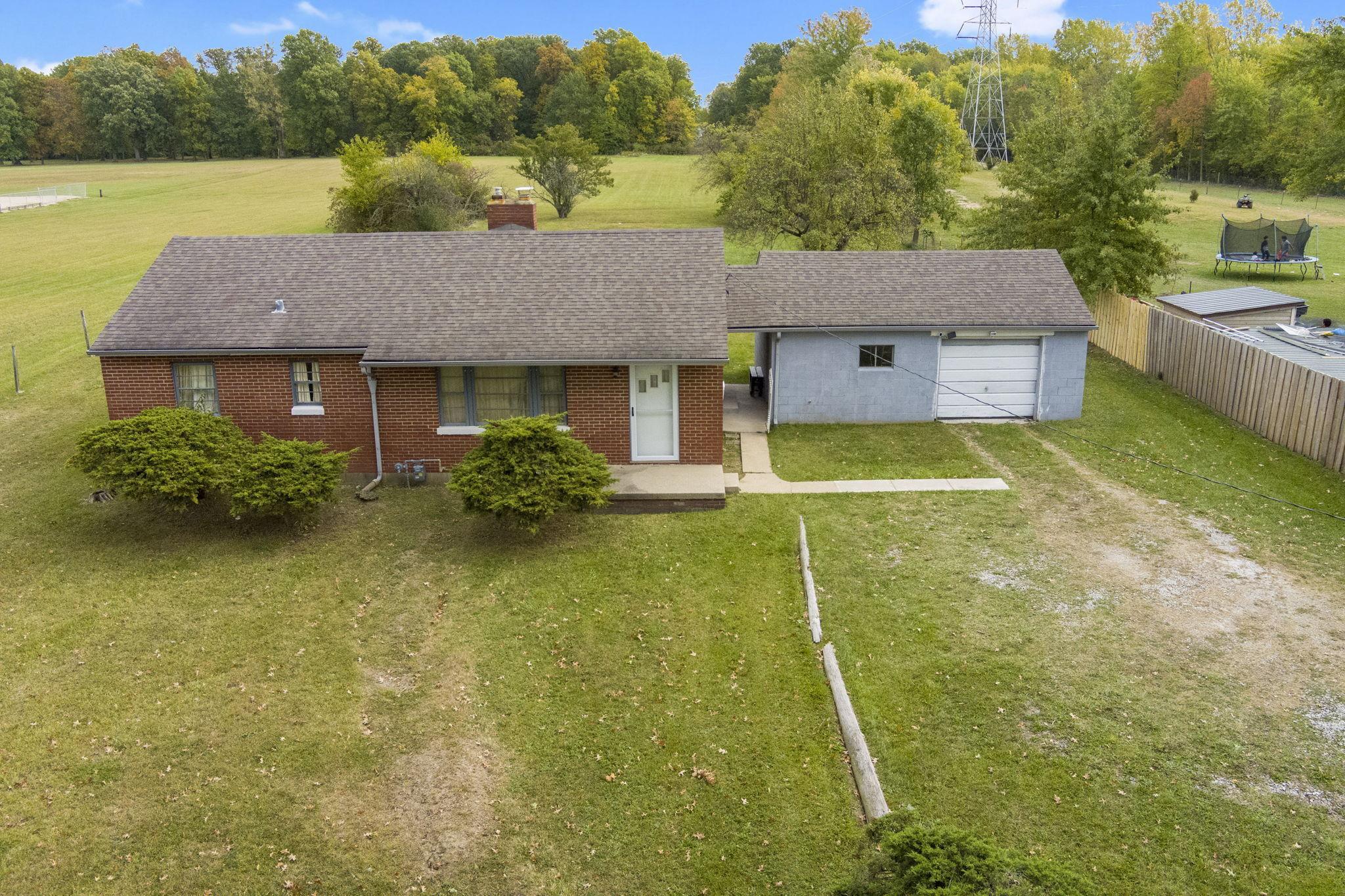 Photo one of 1229 N German Church Rd Indianapolis IN 46229 | MLS 21947634