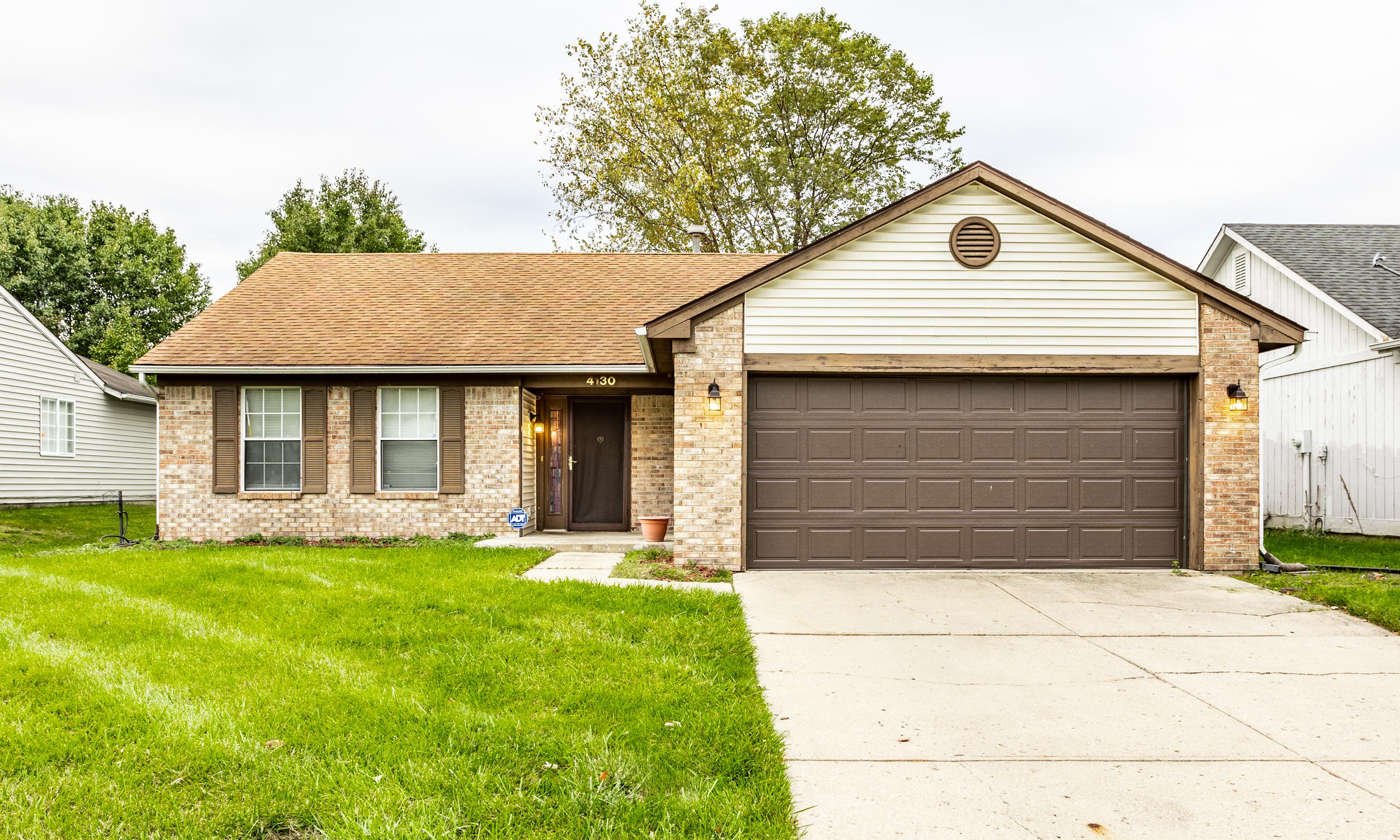 Photo one of 4130 Robertson Ct Indianapolis IN 46228 | MLS 21950761