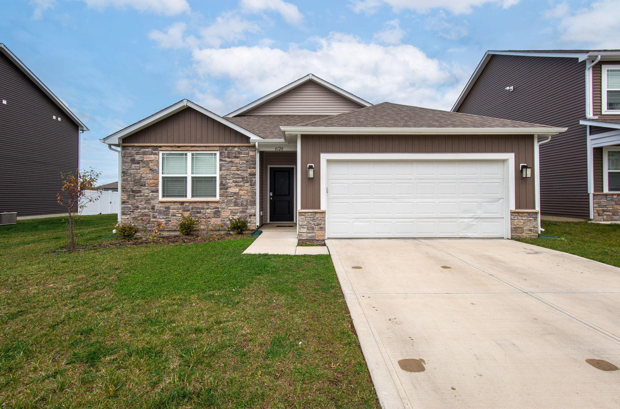 Photo one of 8120 Trailstay Dr Camby IN 46113 | MLS 21951405